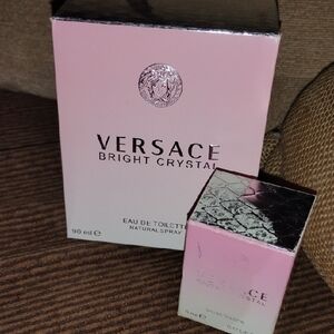 Versace Bright Crystal Pink and Silver Packaging